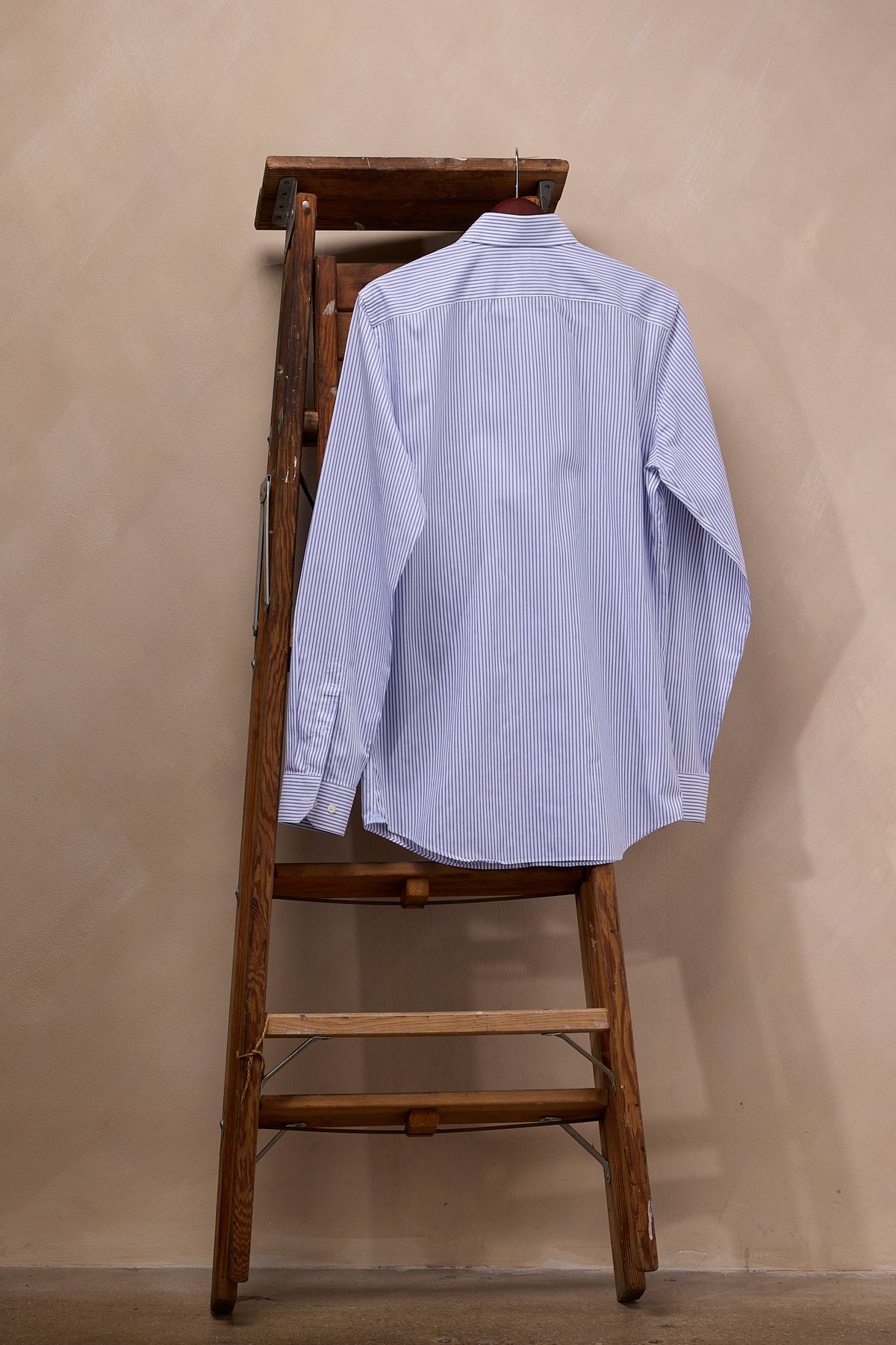 Banana Republic White & Blue Striped Cotton Button-Down Shirt