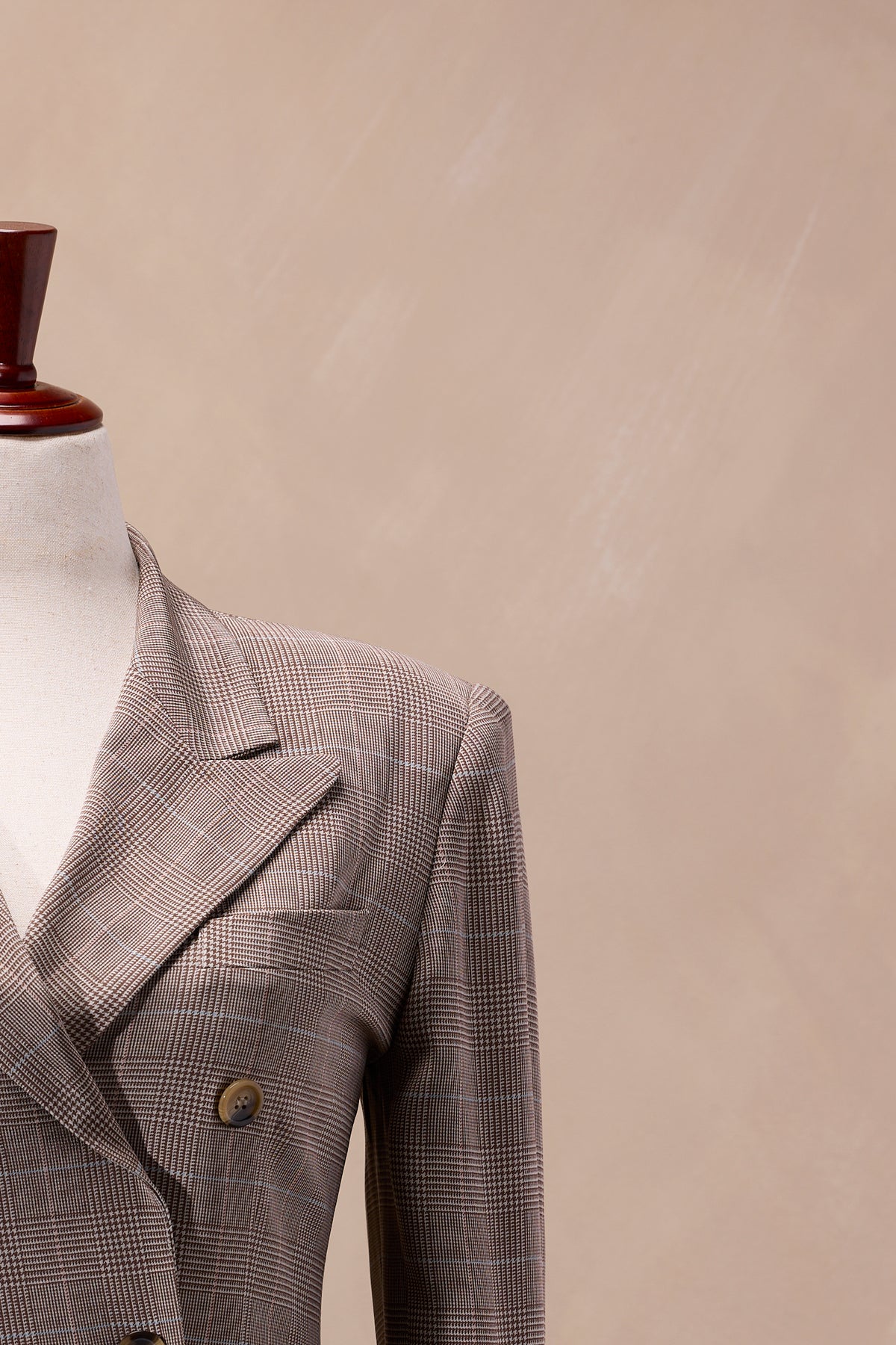 Evan-Picone Light Brown Plaid Silk Blazer
