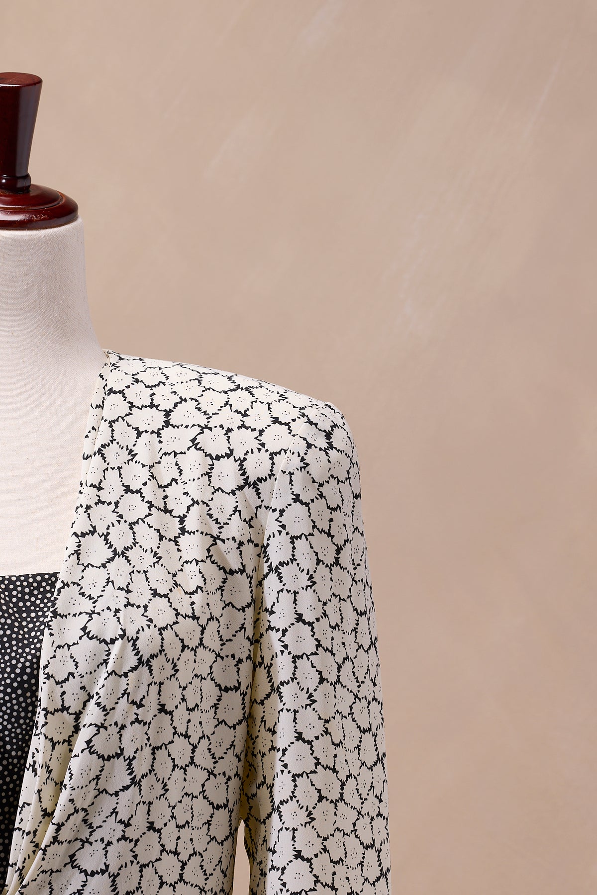 Suitables ETC. Cream White & Black Patterned Blazer
